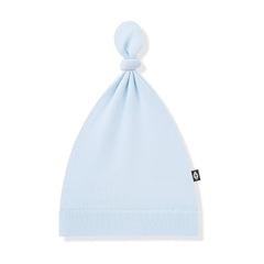Knotted Cap in Breeze