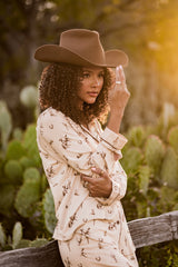 Long-Sleeved Women's Pajama Set in Classic Cowboy