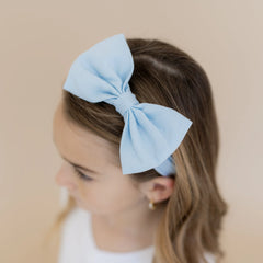 Bow Headband in Breeze