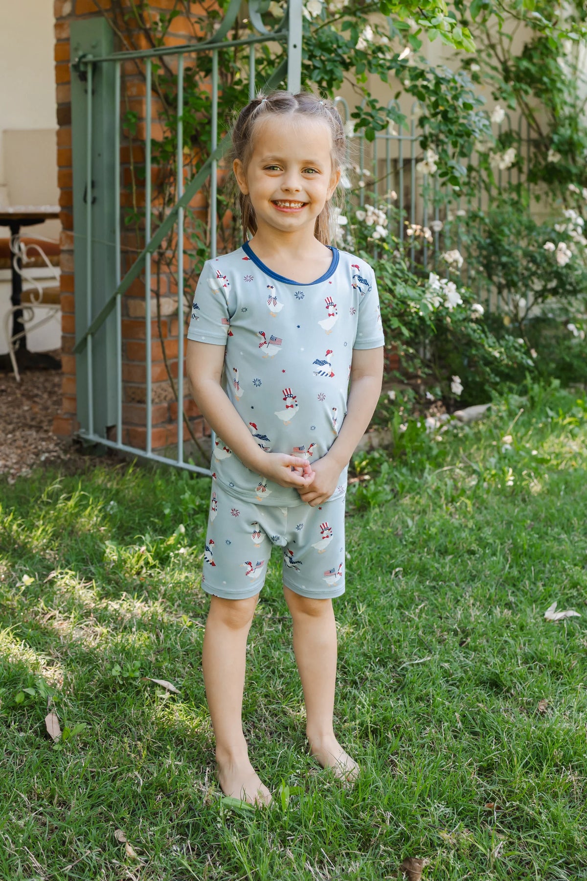 Short Sleeve Pajamas in Patriotic Goose
