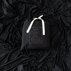 Fitted Sheet with Pillowcases in Midnight