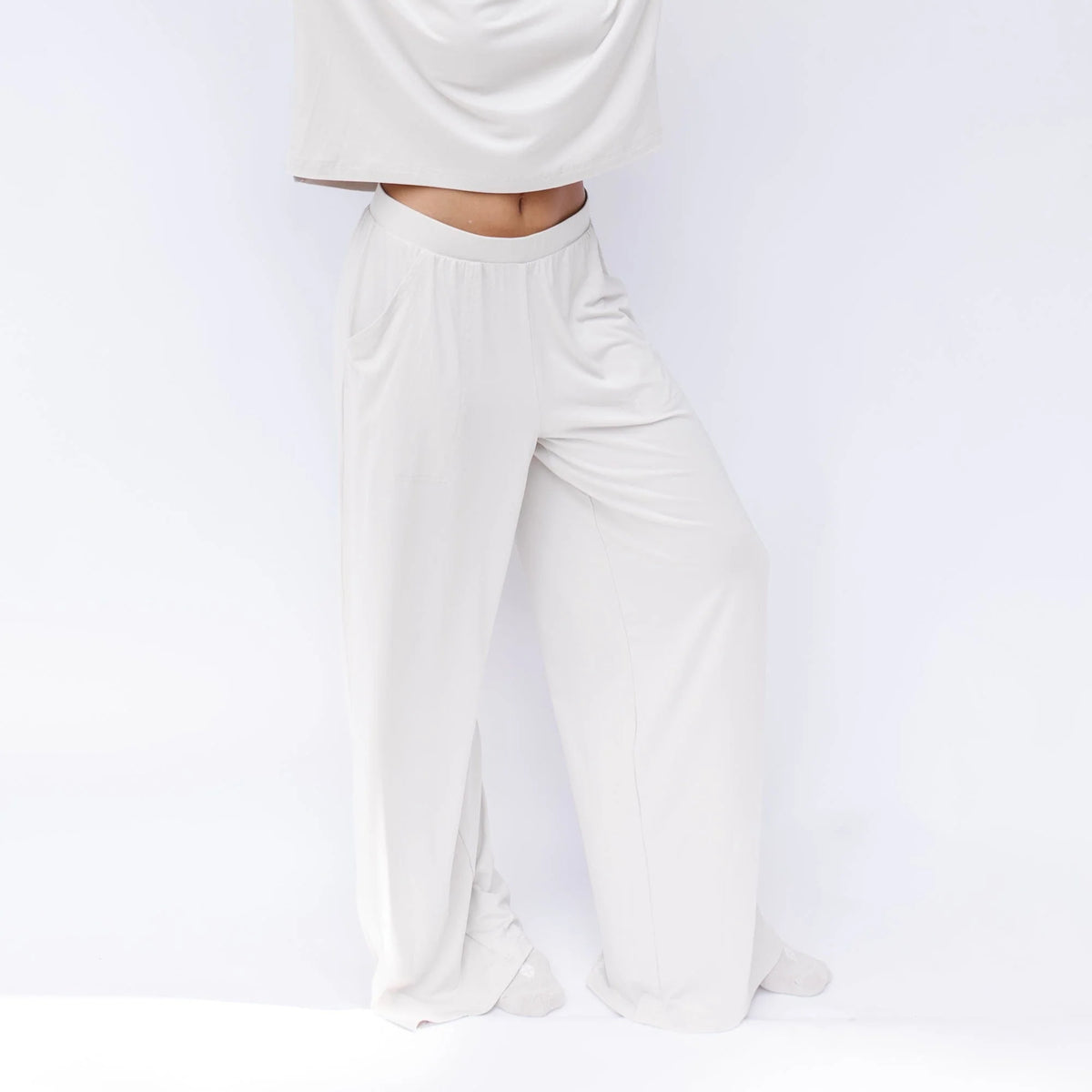Women's Wide Leg Pant in Oat