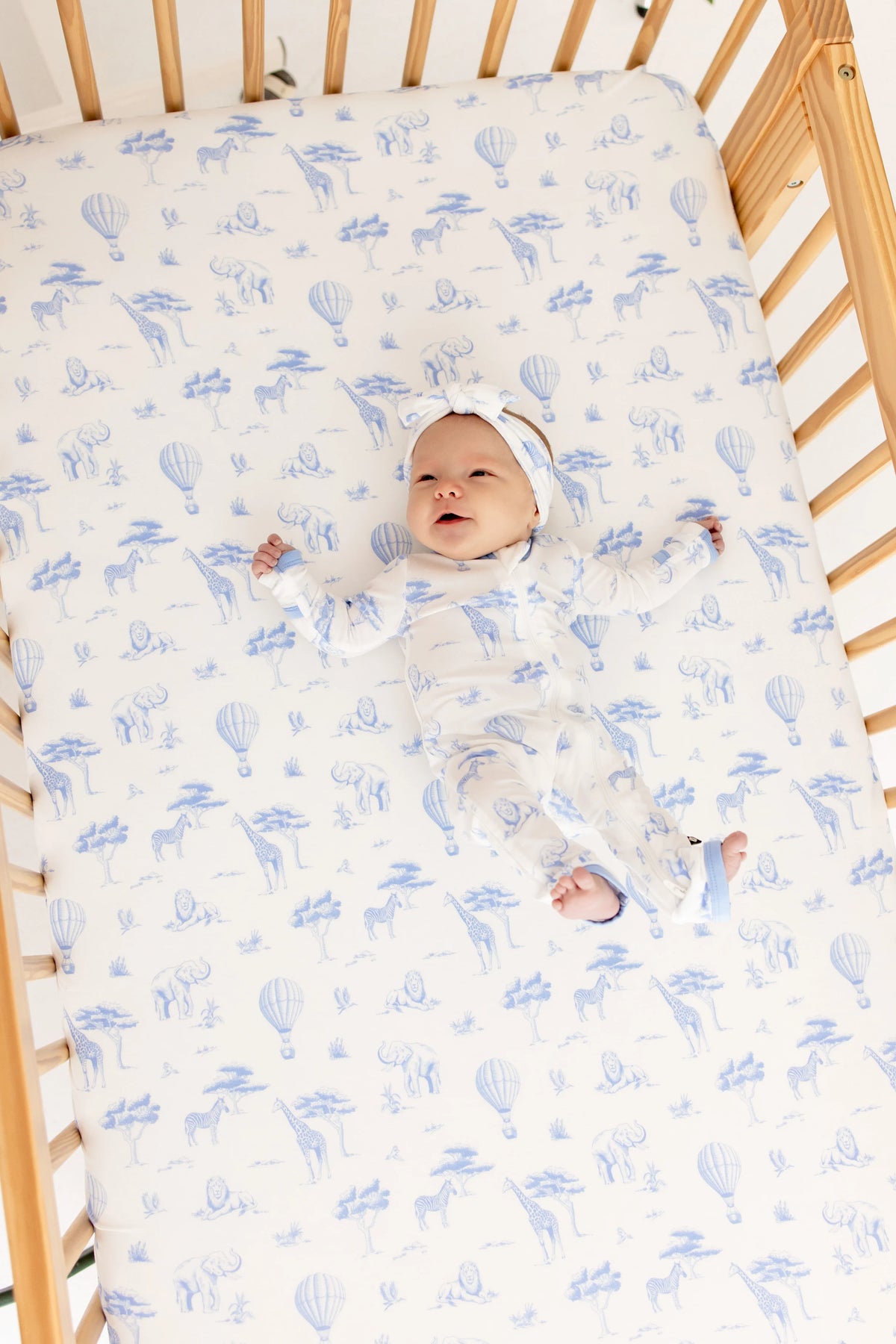 Crib Sheet in Toile Safari