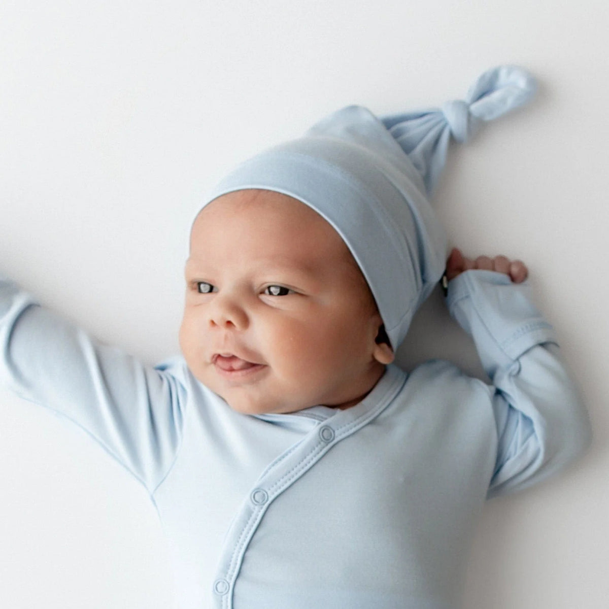 Knotted Cap in Breeze